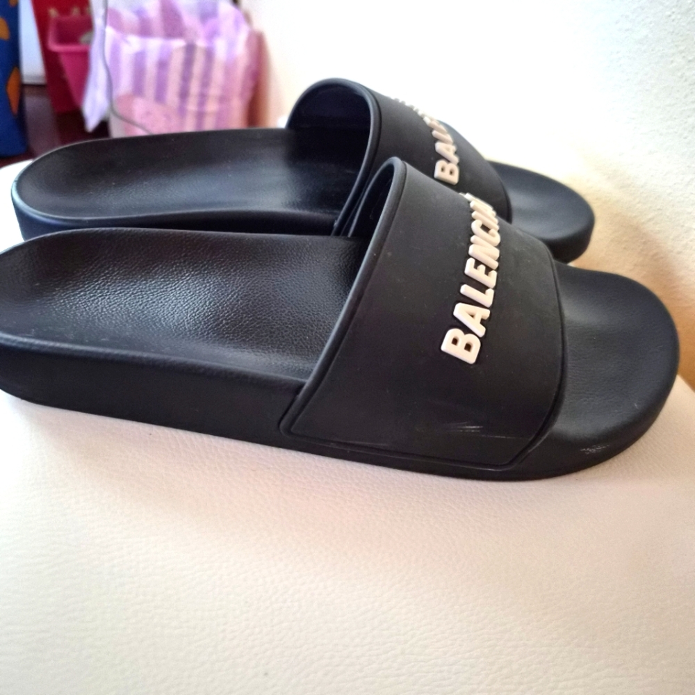 Balenciaga Black Slides - Picture 4 of 5